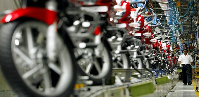 At a time, when postponement of the MotoGP India edition to the next year has brought despair to many fans sales of high-end motorbikes in the country is on a roll. At a time, when postponement of the MotoGP India edition to the next year has brought despair to many fans sales of high-end motorbikes in the country is on a roll.