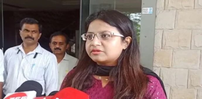 Speaking with the media, she said, "I will present my case to the committee and accept whatever decision they make." Speaking with the media, she said, "I will present my case to the committee and accept whatever decision they make."