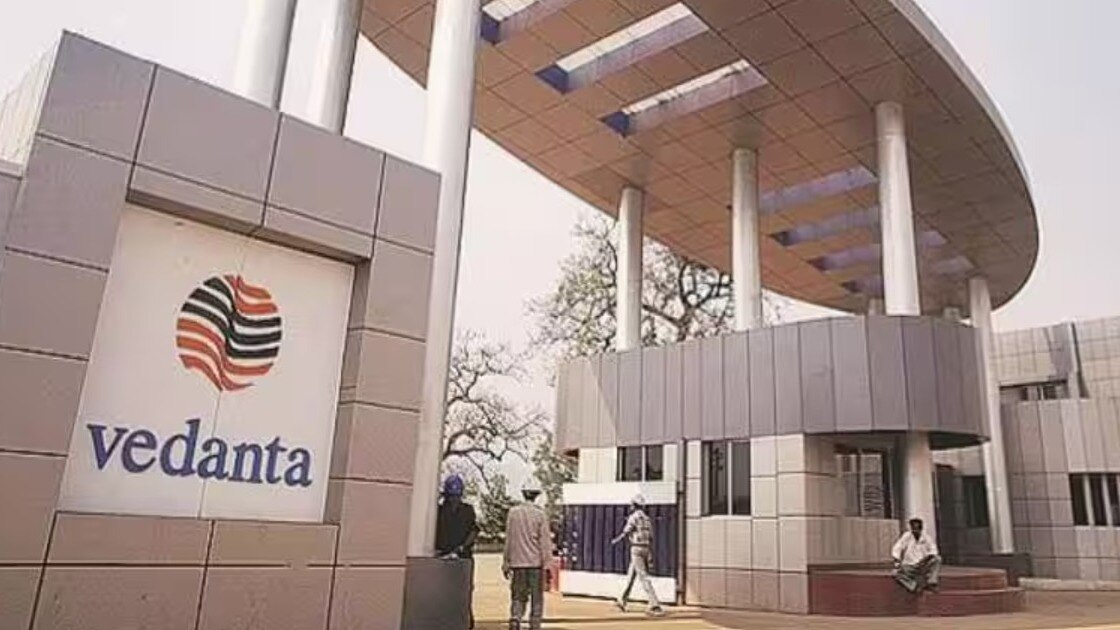 The Anil Agrawal-led Vedanta reported a 27.21 percent year-on-year (YoY) drop in consolidated net profit at Rs 1,369 crore for the March quarter. The Anil Agrawal-led Vedanta reported a 27.21 percent year-on-year (YoY) drop in consolidated net profit at Rs 1,369 crore for the March quarter.