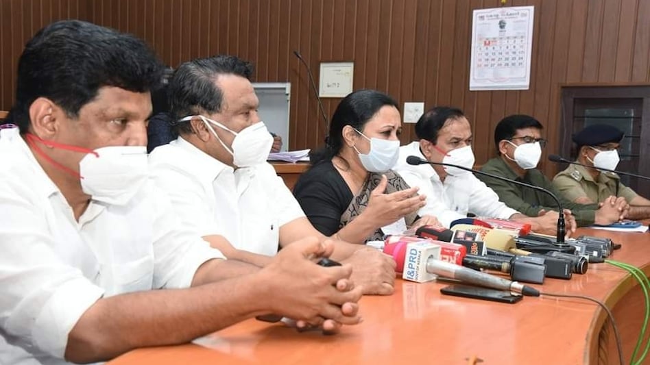 Kerala confirms Nipah virus infection in 14-year-old boy, local residents advised to use face masks Kerala confirms Nipah virus infection in 14-year-old boy, local residents advised to use face masks