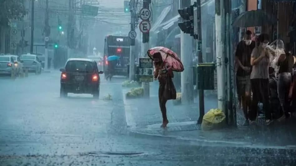 Light to moderate rainfall accompanied by thunderstorms and lightning is likely to occur in various districts of Himachal Pradesh. Light to moderate rainfall accompanied by thunderstorms and lightning is likely to occur in various districts of Himachal Pradesh.