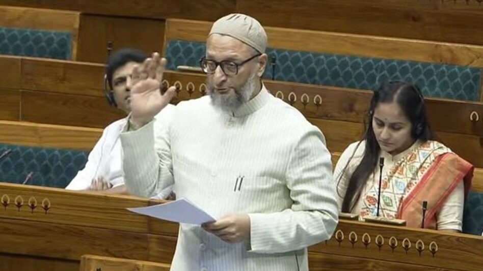 In Owaisi's words, the latest government memo is against India's integrity and unity. In Owaisi's words, the latest government memo is against India's integrity and unity.