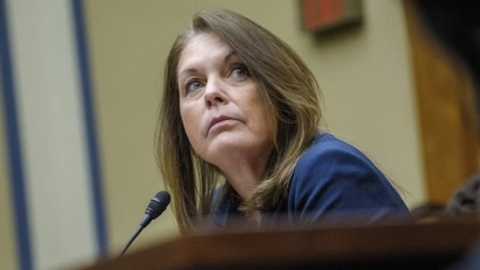 Secret Service Director Kimberly Cheatle steps down after security lapse Secret Service Director Kimberly Cheatle steps down after security lapse