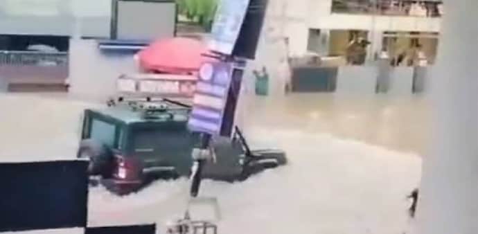 A bench headed by Acting Chief Justice Manmohan directed the authorities to remove all encroachments on drains in the area by Friday. A bench headed by Acting Chief Justice Manmohan directed the authorities to remove all encroachments on drains in the area by Friday.