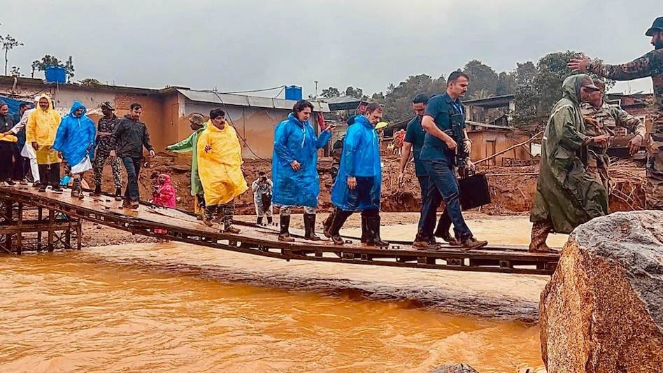 Wayanad landslide: Rahul and Priyanka Gandhi visit affected areas Wayanad landslide: Rahul and Priyanka Gandhi visit affected areas