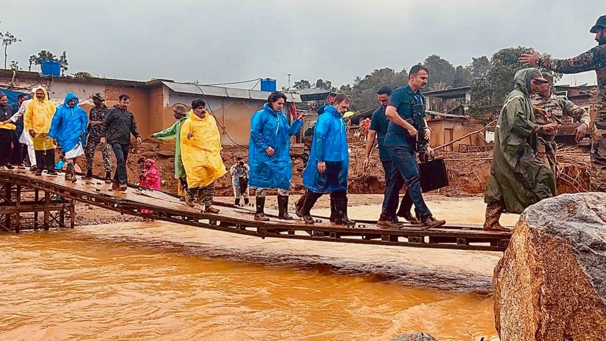 Wayanad landslide: Rahul and Priyanka Gandhi visit affected areas Wayanad landslide: Rahul and Priyanka Gandhi visit affected areas