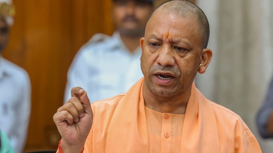 'Be prepared to be ‘safa chatt’ in 2027...': Yogi Adityanath targets Akhilesh Yadav's Samajwadi Party ahead of assembly elections 'Be prepared to be ‘safa chatt’ in 2027...': Yogi Adityanath targets Akhilesh Yadav's Samajwadi Party ahead of assembly elections