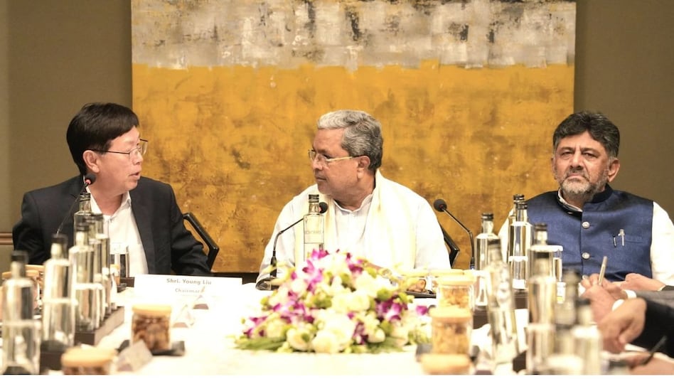 Foxconn, which is part of the Taiwanese Hon Hai Technology Group, will be investing Rs 25,000 crore to establish a manufacturing plant near Doddaballapur. Foxconn, which is part of the Taiwanese Hon Hai Technology Group, will be investing Rs 25,000 crore to establish a manufacturing plant near Doddaballapur.