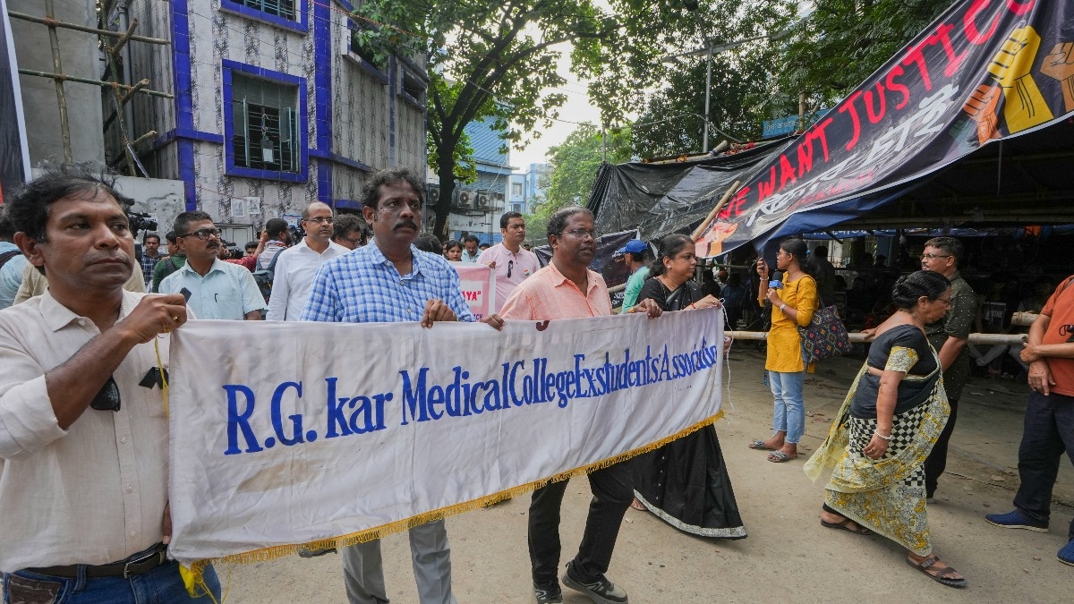 The case has also raised concerns about privacy violations, as the doctor’s name and an unverified copy of a prescription she wrote were leaked on social media, violating Supreme Court guidelines on the reportage of sexual assault cases. The case has also raised concerns about privacy violations, as the doctor’s name and an unverified copy of a prescription she wrote were leaked on social media, violating Supreme Court guidelines on the reportage of sexual assault cases.