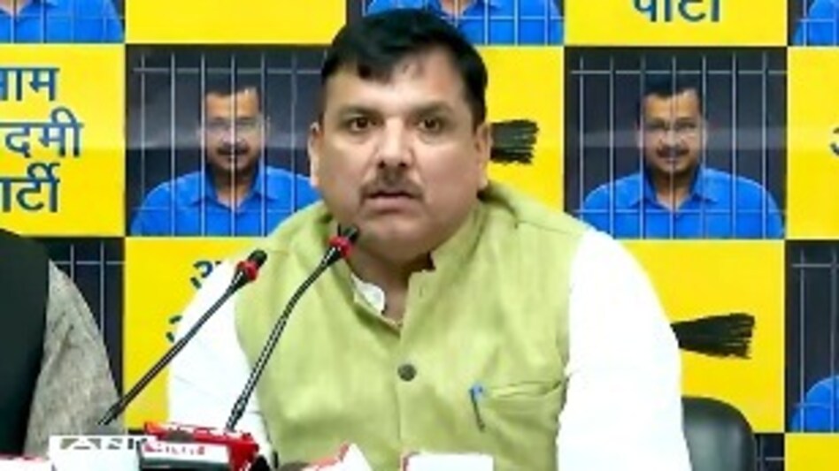 UP court orders arrest of AAP MP Sanjay Singh after he fails to appear in 23-year-old case UP court orders arrest of AAP MP Sanjay Singh after he fails to appear in 23-year-old case