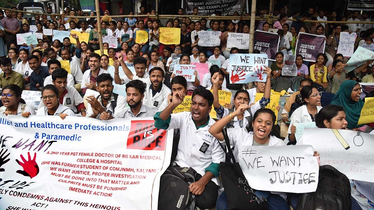 Kolkata rape-murder case: Calcutta HC asks CBI to probe RG Kar Hospital/ Photo: Debajyoti Chakraborty Kolkata rape-murder case: Calcutta HC asks CBI to probe RG Kar Hospital/ Photo: Debajyoti Chakraborty