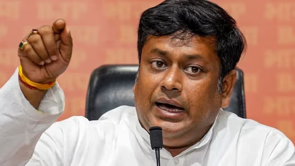 Trinamool Congress Alleges Central Force Bias and Demands Action Against BJP Leader Over Controversial Remarks Trinamool Congress Alleges Central Force Bias and Demands Action Against BJP Leader Over Controversial Remarks