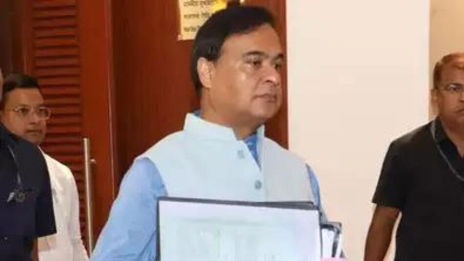 According to the recent regulation, it is now obligatory for all Muslim marriages and divorces to be officially registered with the government. According to the recent regulation, it is now obligatory for all Muslim marriages and divorces to be officially registered with the government.