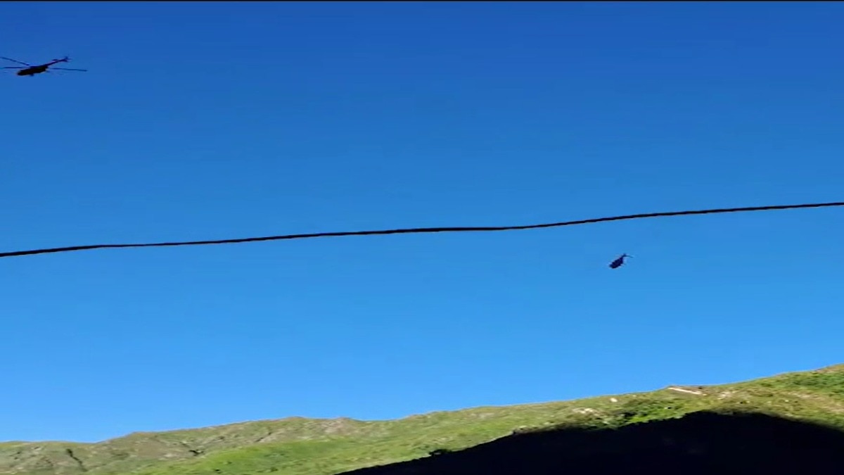 Uttarakhand crash: Air force chopper airlifting faulty helicopter crashes it in Kedarnath 