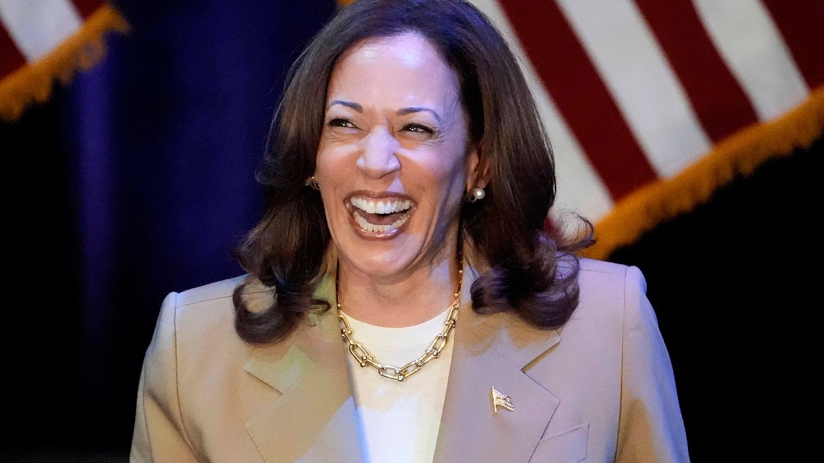 Vice President Kamala Harris is facing online backlash after her Labor Day rally speech in Detroit, Michigan, where critics claim she adopted a new “accent” while addressing the crowd. Vice President Kamala Harris is facing online backlash after her Labor Day rally speech in Detroit, Michigan, where critics claim she adopted a new “accent” while addressing the crowd.
