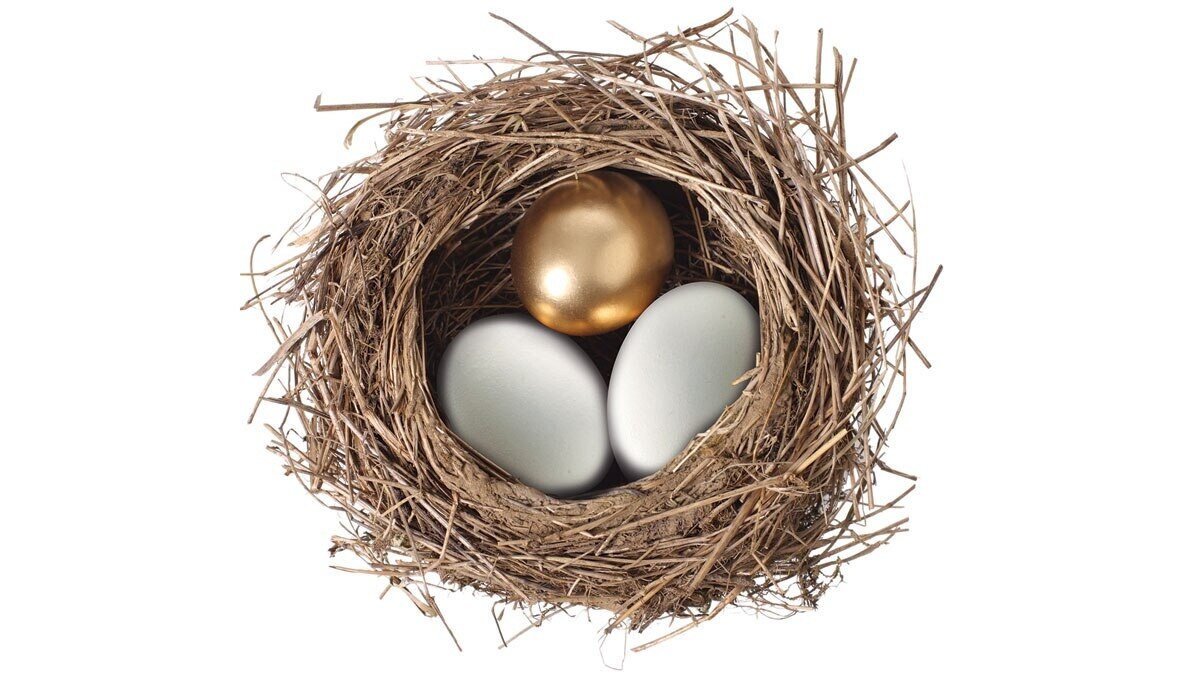 The main difference between Exchange-Traded Funds (ETFs) and Mutual Funds lies in their trading characteristics and management styles. The main difference between Exchange-Traded Funds (ETFs) and Mutual Funds lies in their trading characteristics and management styles.