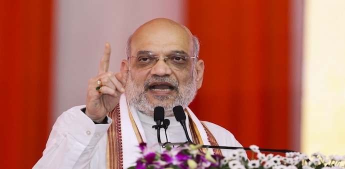 Asking the opposition to stop misleading people, Shah said that “no power” can talk of autonomy in Jammu and Kashmir. Asking the opposition to stop misleading people, Shah said that “no power” can talk of autonomy in Jammu and Kashmir.