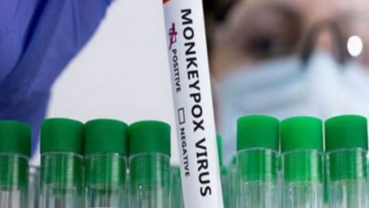 The person has been isolated in a hospital and is currently stable The person has been isolated in a hospital and is currently stable