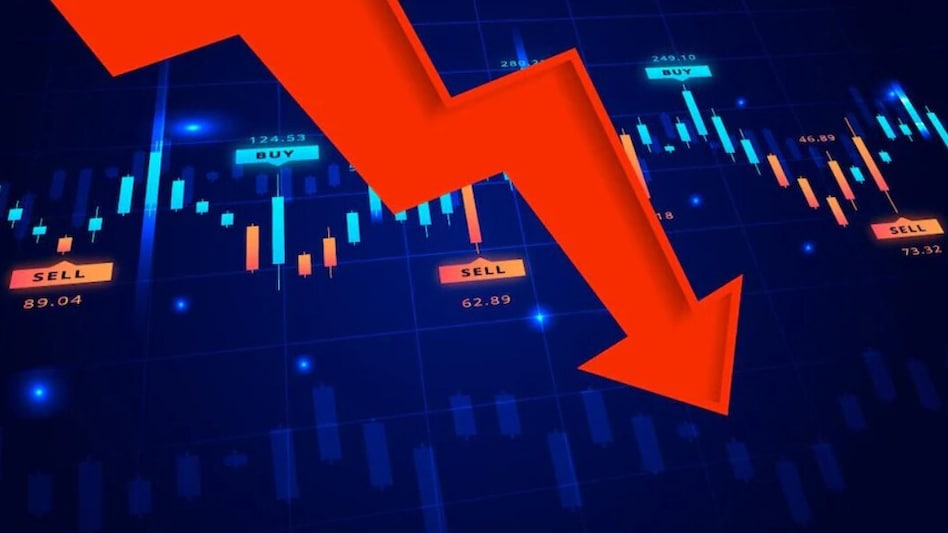 Tata Steel, SBI, Axis Bank, Tata Motors: 9 Sensex stocks down 10-20% from 52-week highs; should you buy? Tata Steel, SBI, Axis Bank, Tata Motors: 9 Sensex stocks down 10-20% from 52-week highs; should you buy?