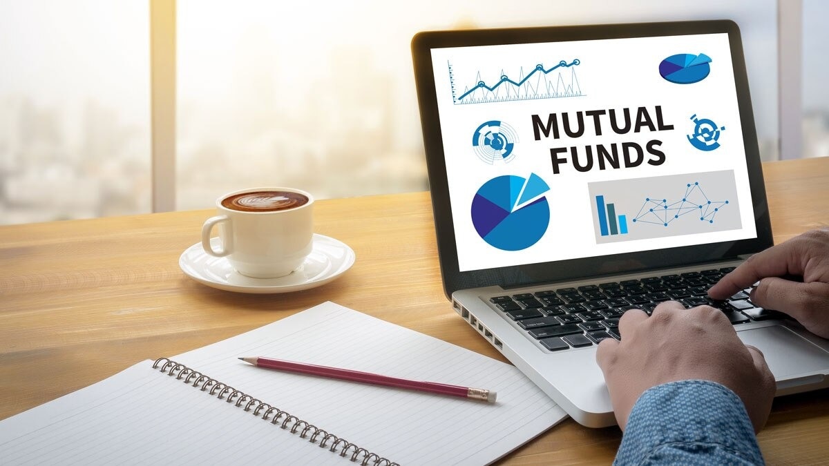 Mutual Funds: New inflows in MF schemes dip by 43% in August, debt fund inflows fall 62%