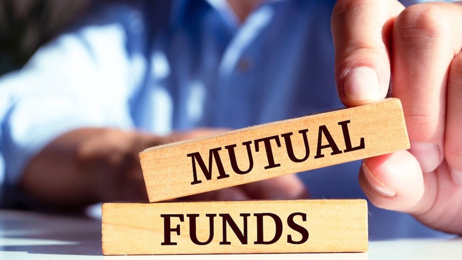 A lumpsum investment of Rs 1 lakh in this fund has given Rs 1.5 lakh in 3 years. Check investment details A lumpsum investment of Rs 1 lakh in this fund has given Rs 1.5 lakh in 3 years. Check investment details