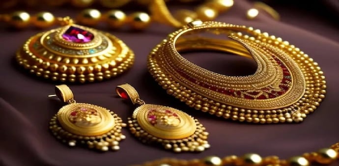 Gold prices increased by over 1% to reach a new all-time high, driven by anticipations of a forthcoming interest rate reduction by the Federal Reserve in the upcoming week. Gold prices increased by over 1% to reach a new all-time high, driven by anticipations of a forthcoming interest rate reduction by the Federal Reserve in the upcoming week.