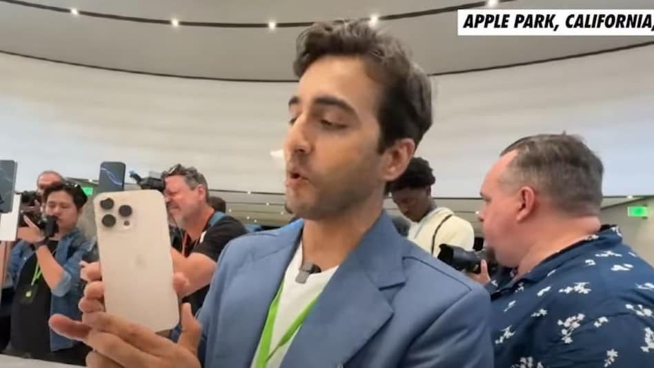 Apple iPhone 16 Pro Max Apple iPhone 16 Pro Max