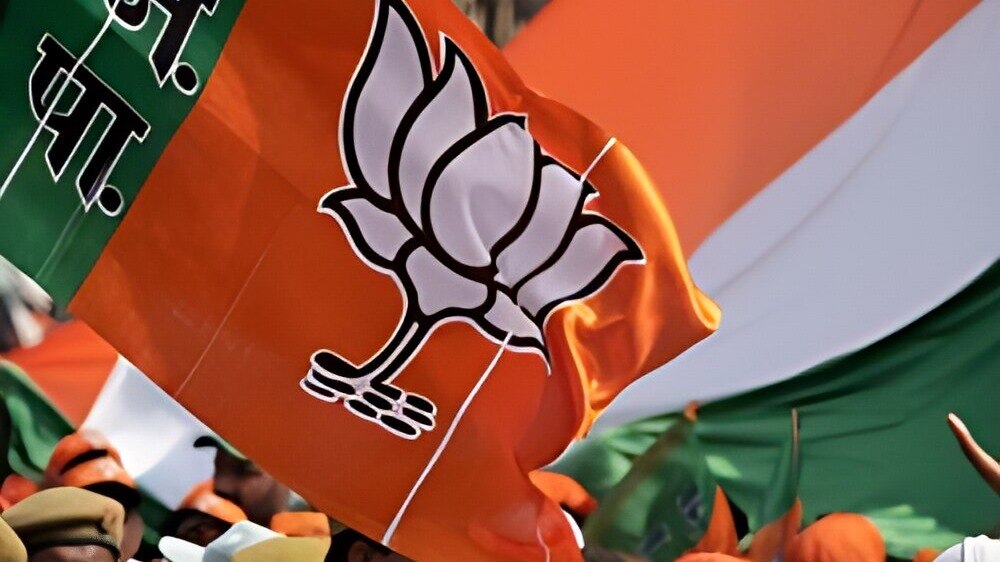 Rohtash Jangra has withdrawn his nomination papers from Sirsa Rohtash Jangra has withdrawn his nomination papers from Sirsa