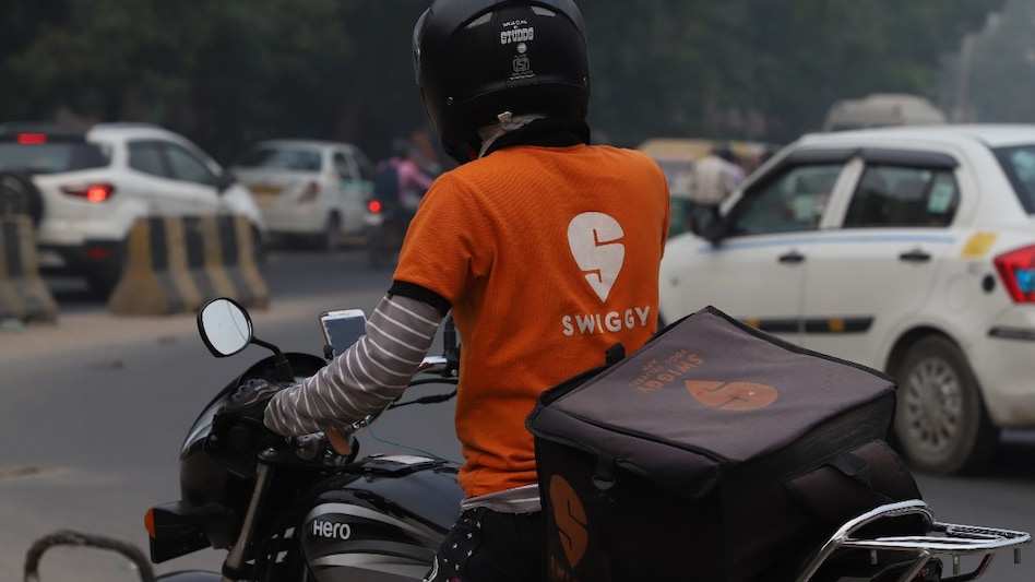 Swiggy, which is yet to file its IPO documents with the Securities and Exchange Board of India (SEBI), is looking to shore up about Rs 750 crore from anchor investors in a pre-IPO round Swiggy, which is yet to file its IPO documents with the Securities and Exchange Board of India (SEBI), is looking to shore up about Rs 750 crore from anchor investors in a pre-IPO round