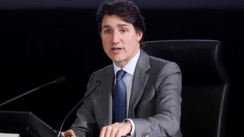 Canada के PM ने भारत पर लगाया भारत में राजनीतिक माहौल खराब करवाने का आरोप When bad actors abuse system...': Canada to grant 35% fewer international student permits in 2025 - BusinessToday