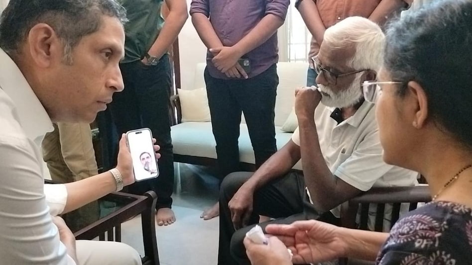 Following Rahul’s instructions, AIPC will announce a helpline soon to collect information from corporate professionals about issues related to work stress and toxic work culture. Following Rahul’s instructions, AIPC will announce a helpline soon to collect information from corporate professionals about issues related to work stress and toxic work culture.