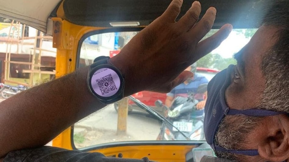 The passenger was surprised and impressed by the driver's tech-savvy approach. The passenger was surprised and impressed by the driver's tech-savvy approach.