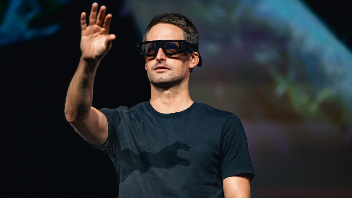CEO of Snap Inc. Evan Spiegel using Spectacles with Hand Based UI CEO of Snap Inc. Evan Spiegel using Spectacles with Hand Based UI
