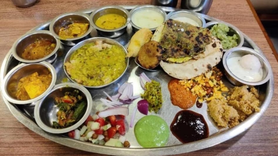 Food prices: Veg thali cost goes up 11% in September due to high vegetable prices, says CRISIL report Food prices: Veg thali cost goes up 11% in September due to high vegetable prices, says CRISIL report