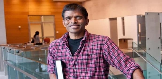Damodaran views Reliance as a fascinating case study of balancing established and emerging businesses. Damodaran views Reliance as a fascinating case study of balancing established and emerging businesses.