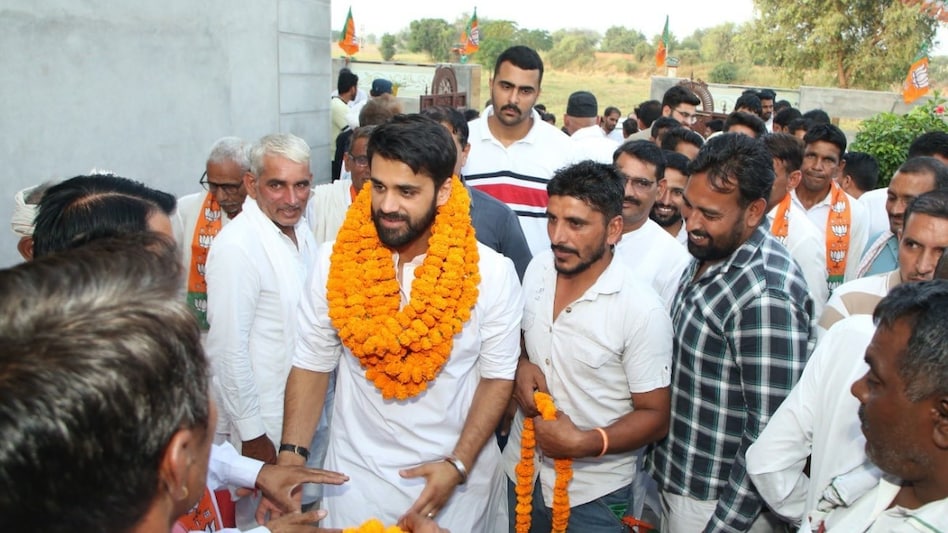 Adampur Vidhan Sabha Election Results 2024: Bhavya Bishnoi is grandson of former Chief Minister Bhajan Lal. Adampur Vidhan Sabha Election Results 2024: Bhavya Bishnoi is grandson of former Chief Minister Bhajan Lal.
