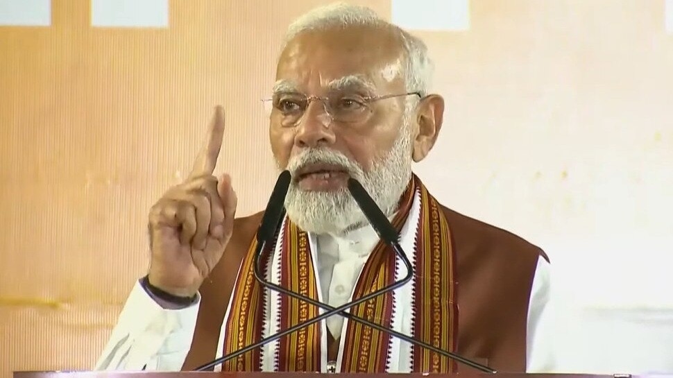 In a pointed reference to his previous comments in Parliament, Modi reiterated his labeling of Congress as 'parasites,' cautioning other political parties against aligning with them. In a pointed reference to his previous comments in Parliament, Modi reiterated his labeling of Congress as 'parasites,' cautioning other political parties against aligning with them.