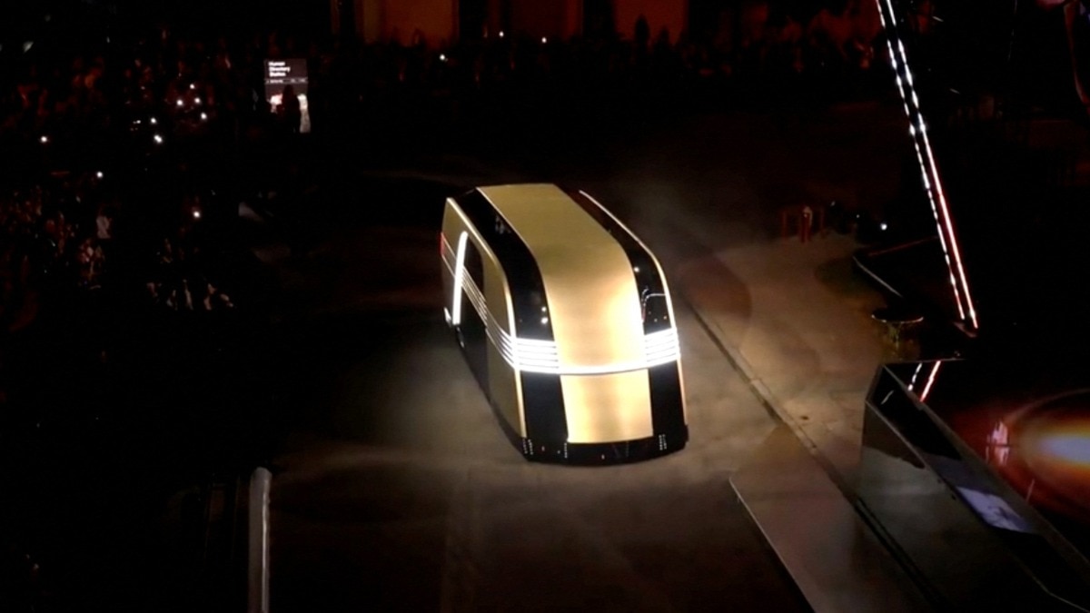 Tesla Robovan revealed Tesla Robovan revealed