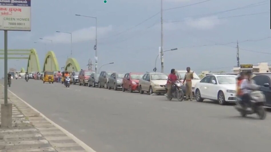 Heavy rain alert in Chennai: Residents park their cars on flyover; WATCH - BusinessToday