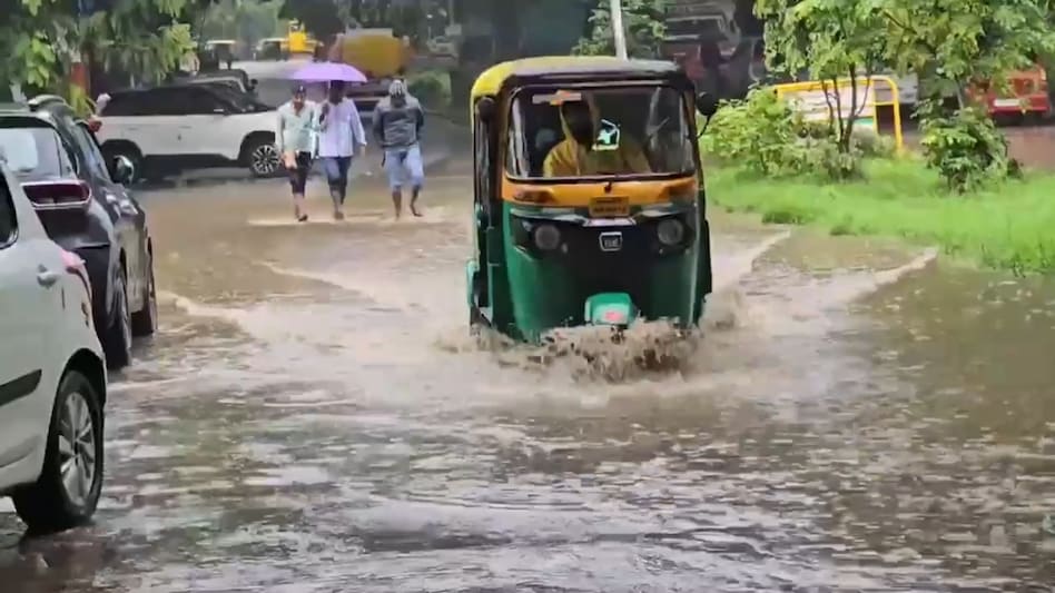 Chennai rains spillover effect in Bangalore Chennai rains spillover effect in Bangalore