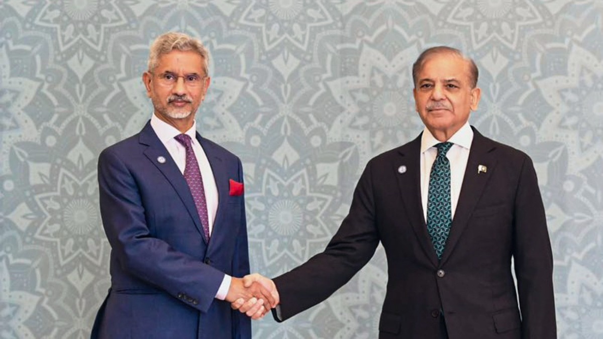 S Jaishankar meets Pakistan PM Shehbaz Sharif at the SCO meet in Islamabad S Jaishankar meets Pakistan PM Shehbaz Sharif at the SCO meet in Islamabad