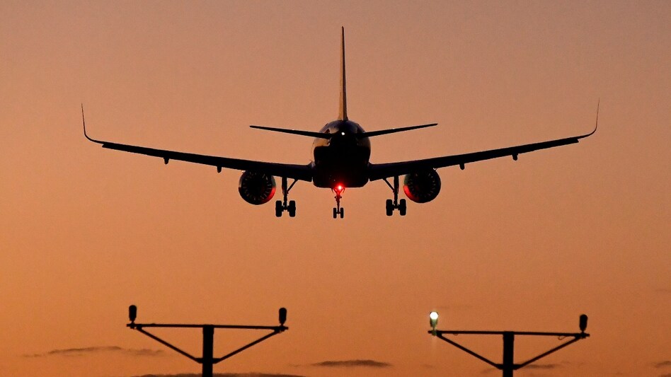 Airline bomb hoax: Chhattisgarh teenager detained for alleged threats Airline bomb hoax: Chhattisgarh teenager detained for alleged threats