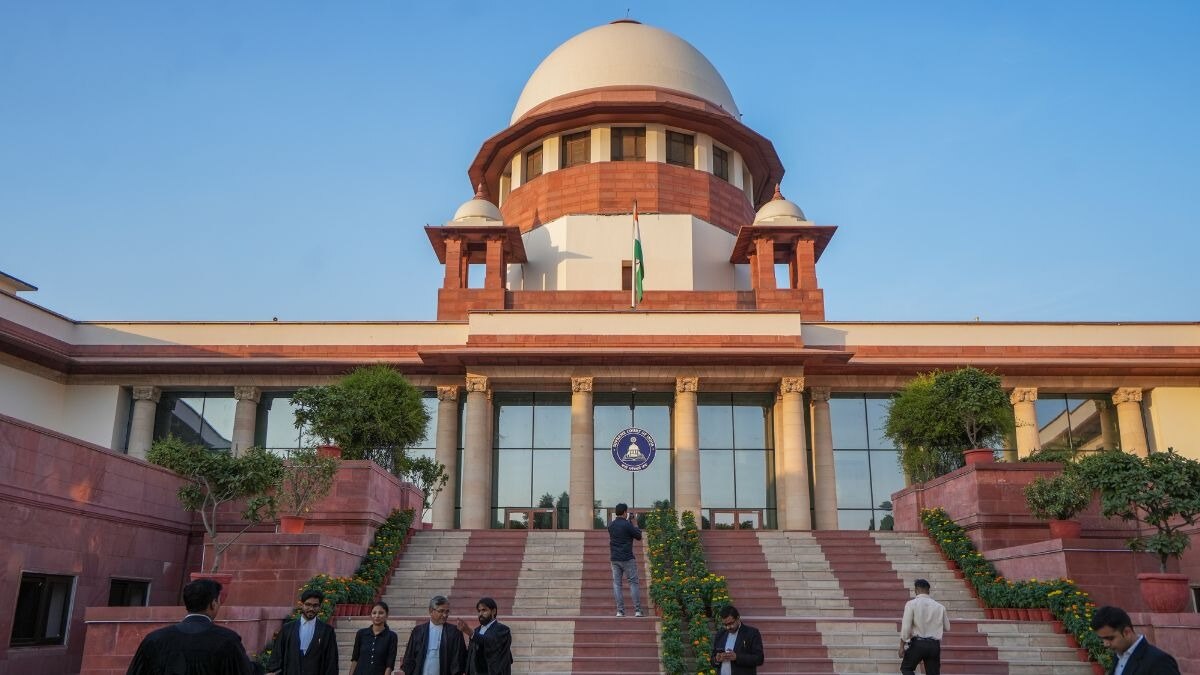 Supreme Court to hear plea for time bound restoration of Jammu and Kashmir statehood - BusinessToday
