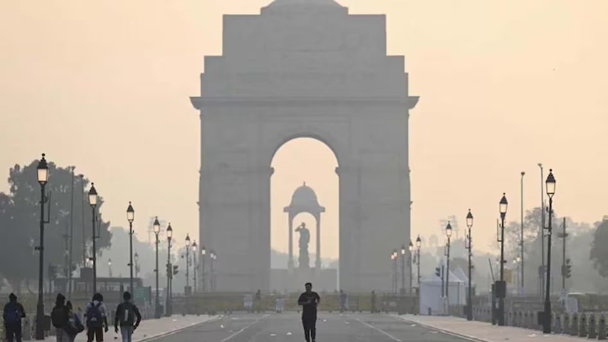 Delhi pollution: Delhi-NCR enforces GRAP-II as air quality worsens, tougher restrictions on construction and vehicles imposed