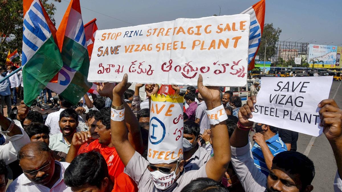 Centre drops privatisation plan of Visakhapatnam Steel Plant, to focus on revival of its operations: Sources