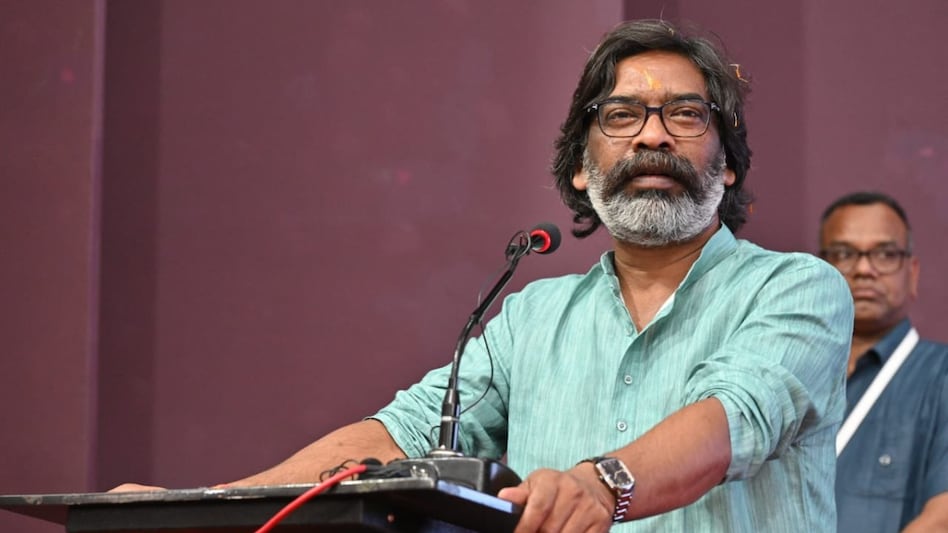 JMM is contesting 41 seats, while its allies in the INDIA bloc, Congress, Rashtriya Janata Dal (RJD), and CPI(ML) Liberation, are contesting 30, six, and four seats, respectively. JMM is contesting 41 seats, while its allies in the INDIA bloc, Congress, Rashtriya Janata Dal (RJD), and CPI(ML) Liberation, are contesting 30, six, and four seats, respectively.