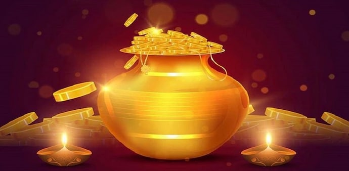 The festival of Diwali, also known as Deepavali, begins with Dhanteras and lasts for five days. The festival of Diwali, also known as Deepavali, begins with Dhanteras and lasts for five days.
