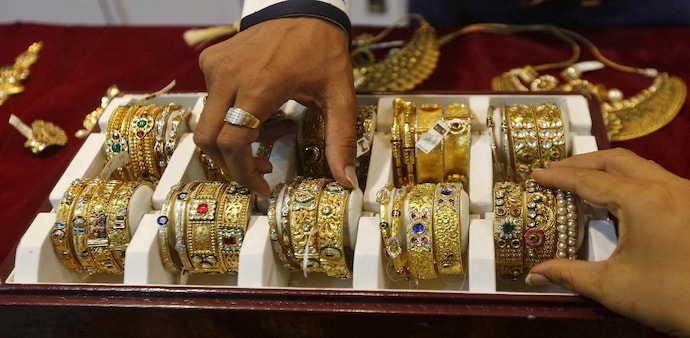 Dhanteras 2024: Gold sales volumes are expected to hover around 25-30 tonnes Dhanteras 2024: Gold sales volumes are expected to hover around 25-30 tonnes
