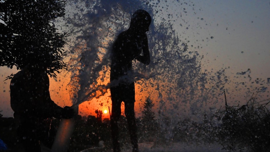 According to the report, emerging Asia is primarily responsible for the rise in global greenhouse gas (GHG) emissions since 2000. According to the report, emerging Asia is primarily responsible for the rise in global greenhouse gas (GHG) emissions since 2000.