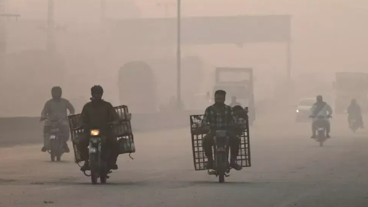 Citizens have been urged to stay indoors, keep doors and windows shut, and avoid unnecessary travel, she said, adding that hospitals had been given smog counters. Citizens have been urged to stay indoors, keep doors and windows shut, and avoid unnecessary travel, she said, adding that hospitals had been given smog counters.